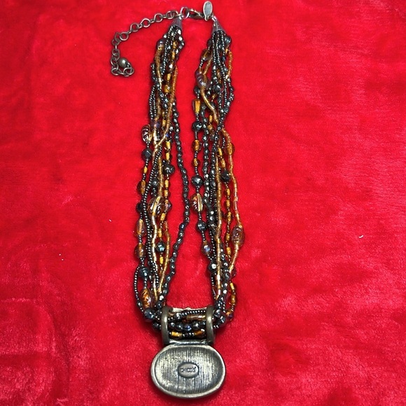 Chico’s necklace in drawstring bag - Picture 5 of 5